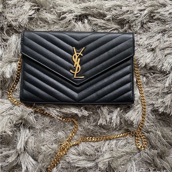 YSL CASSANDRE MATELASSÉ CHAIN WALLET IN GRAIN DE POUDRE EMBOSSED LEATHER - Picture 2 of 5